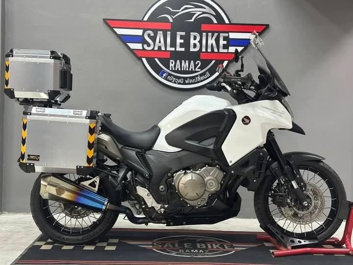 ออกรถ 0 บาท VFR1200X แต่งเต็มพร้อมลุย