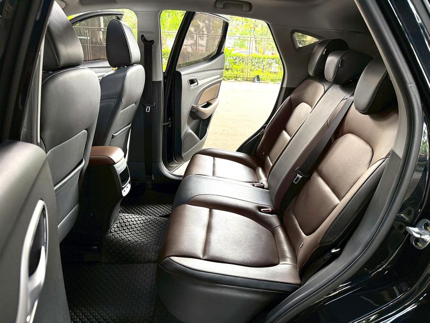 ขายรถ MG ZS 1.5X+ sunroof ปี 2022 สีดำ เกียร์ออโต้ 12