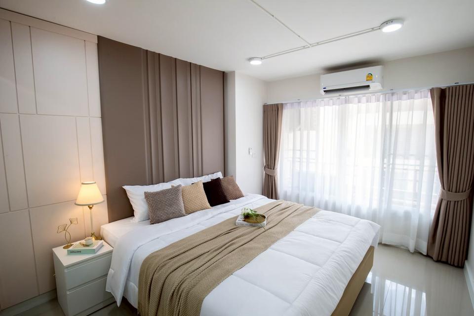 Premire Place Rama 9 (พรีเมียร์ เพลส พระราม 9) ผ่อนถูกกว่าเช่า! มีห้องนั่งเล่นแยก + รีโนเวทใหม่ทั้งห้อง 9