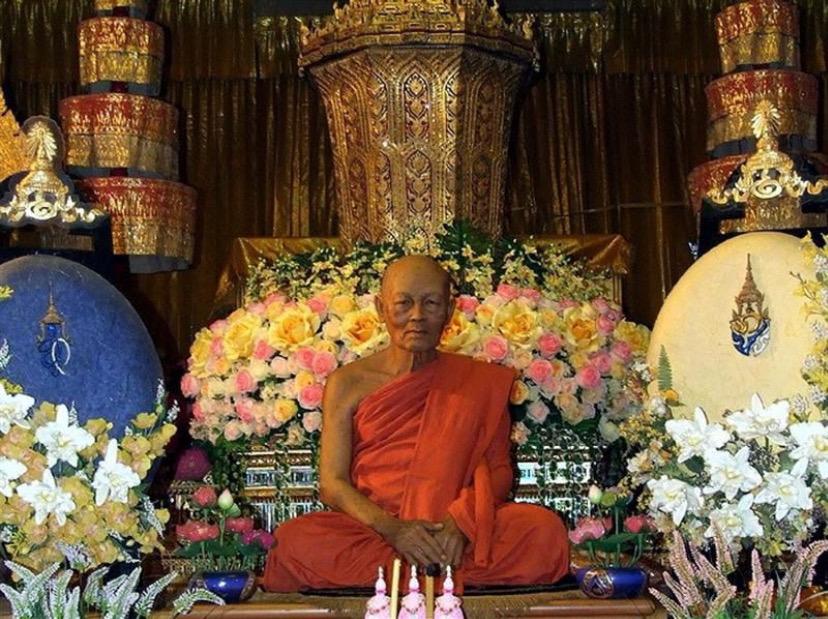 (ของขวัญ) สวยแชมป์ เหรียญนั่งพานเนื้อเงินหลวงพ่อแพ วัดพิกุลทอง แพบารมี9 (สวยแท้ ราคาจับต้องได้)