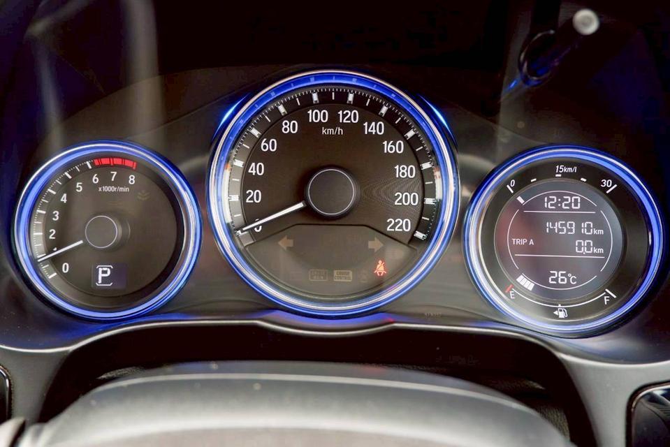 Honda city 1.5 sv i-vtec เกียร์ Auto ปี 2016 15