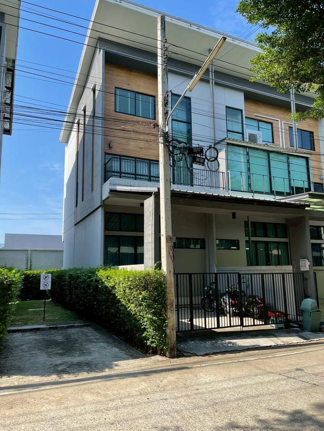 ขาย Townhome Eco Space บางนาวงแหวน – กาญจนาภิเษก บ้านหลังมุม 1