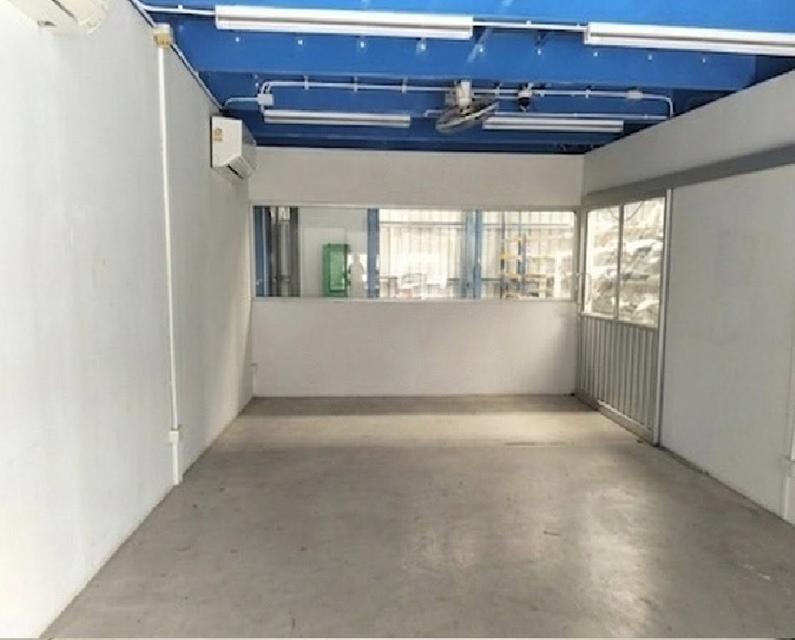 For Rent ให้เช่าโกดังพร้อมออฟฟิศ / พื้นที่ดิน 80 ตารางวา / พื้นที่ใช้สอย 200 ตารางเมตร / ทำเลซอยเทิดราชัน ดอนเมือง / รั้วรอบ / รถ 6 ล้อเข้าได้ 5