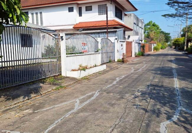 ขายบ้านเดี่ยว หมู่บ้านปาริชาติ คลอง 4 ถนนเลียบคลองสี่ อำเภอคลองหลวง ปทุมธานี 1