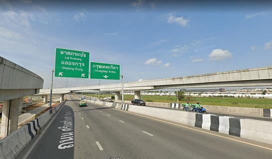 200 ตารางวา เดินทางสะดวก หน้ากว้างมาก ใกล้ตลาดสด โรงพยาบาล สนามบินสุวรรณภูมิ มหาวิทยาลัยพระจอมเกล้า รถไฟฟ้าและมอเตอร์เวย์ ถนนตัดใหม่กรุงเทพกรีฑา พระรา 11