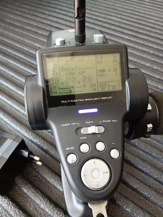 รีโมทรถบังคับไฟฟ้า ใช้ได้กับรถบังคับทุกชนิด