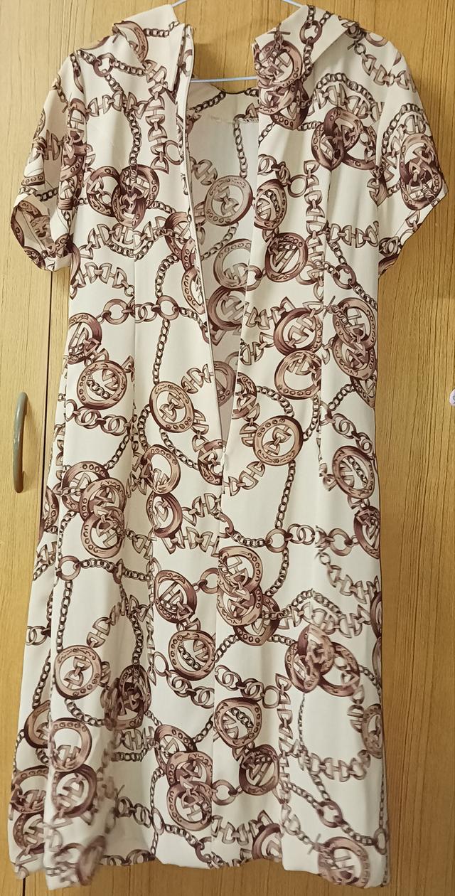 เสื้อชุดแซ็ก