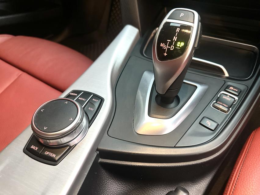 BMW 320d GT Sport Line ปี2020 วารันตี / BSI ถึงปี69 12