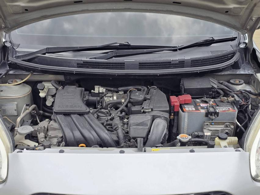 Nissan March 1.2EL ปี 2015  Option ครบ  9