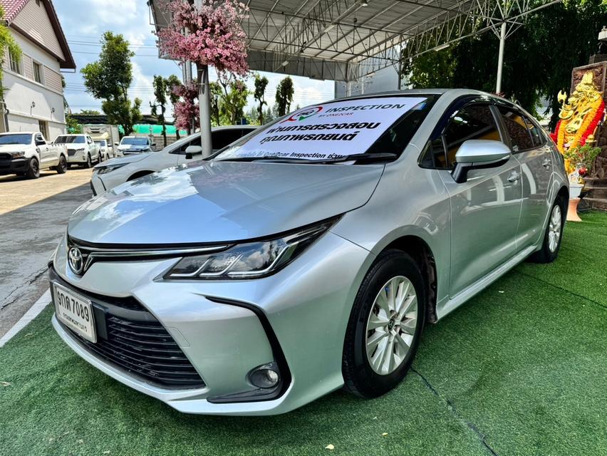 TOYOTA ALTIS 1.6 LIMO AUTO 2019 6