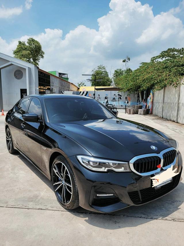 ให้ฟรี เปลี่ยนสัญญาผ่อนต่อ BMW 330E M Sport ปี2022 รูปที่ 2