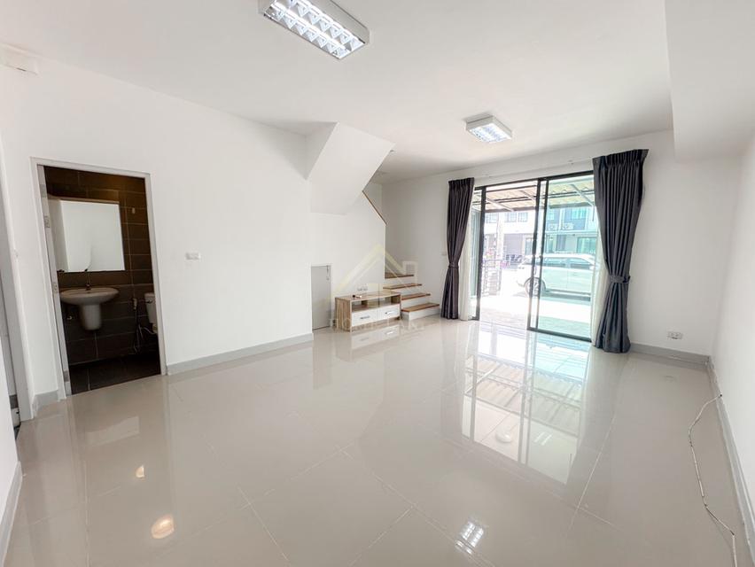 ขาย และ เช่า ทาวน์โฮม 2 ชั้น พลีโน่ ราชพฤกษ์ - รัตนาธิเบศร์ ถนนเมน 4