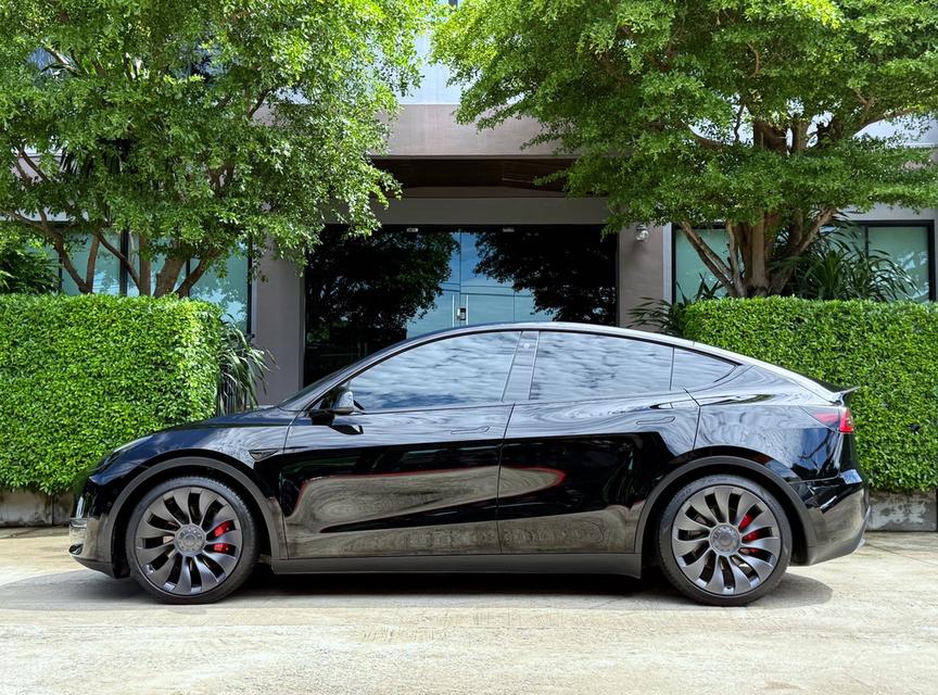 2024 TESLA MODEL Y PERFORMANCE รถมือเดียวออกป้ายแดง รถวิ่งน้อยเพียง 28,000 กม เข้าศูนย์ตลอด รถไม่มีอุบัติเหตุครับ รูปที่ 5