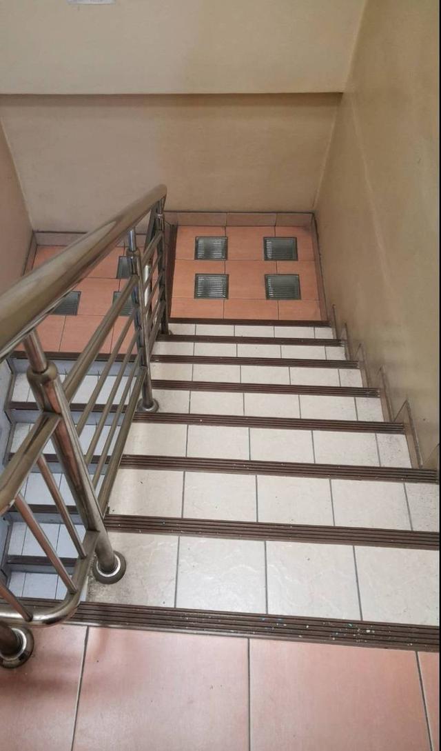 ขายถูกตึกแถว 3 ชั้น ลาดพร้าว 50 ใกล้รถไฟฟ้าสีเหลือง เจ้าของขายเอง 2