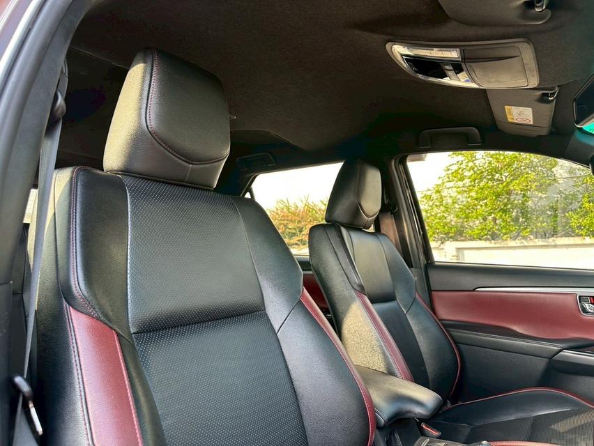 Toyota Fortuner 2.4 Legender 2WD 2021• Mileage: 83,000 km. 10