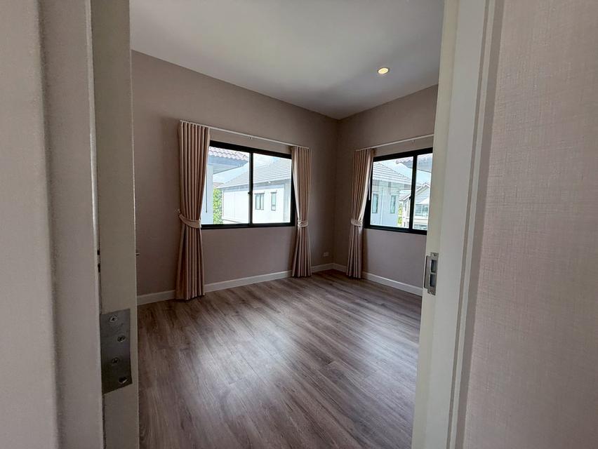 หมู่บ้านเวนิว โฟลว์ แจ้งวัฒนะ ถนนชัยพฤกษ์ ต.คลองข่อย อ.ปากเกร็ด จ.นนทบุรี 17