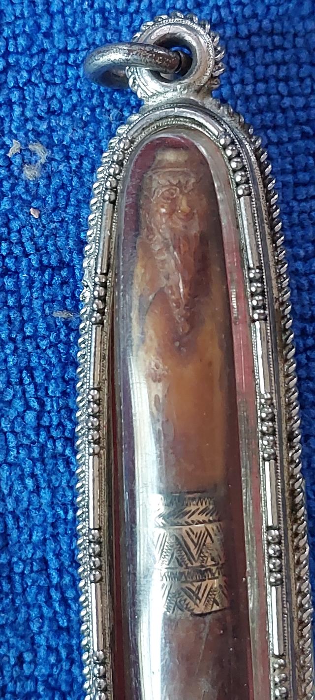 มีดพระขรรค์ ด้ามแกะหัวฤาษี