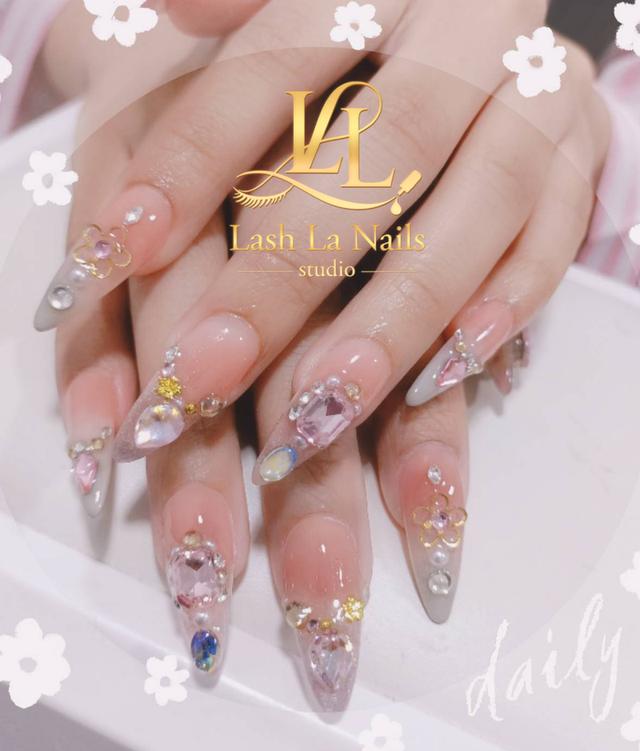 บริการทำเล็บ ต่อขนตา ฝังสีปาก รูปที่ 6