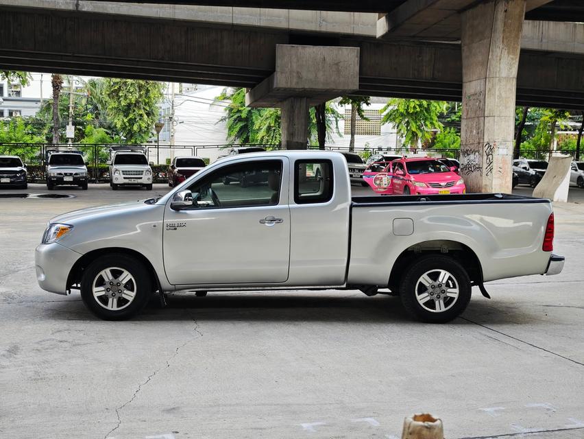 ขายรถ Toyota Vigo 2.5G Cab ปี 2005 สีเทา เกียร์ธรรมดา  7