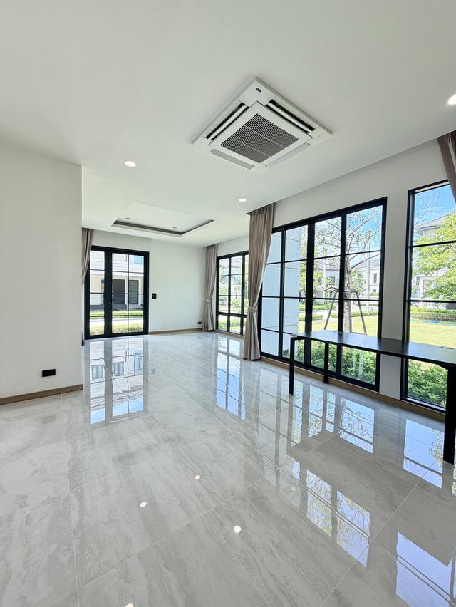 บ้านหรูสไตล์อังกฤษ ใจกลางเมืองฉะเชิงเทรา พร้อมคลับเฮาส์ขนาดใหญ่ เดินทางสะดวกใกล้สิ่งอำนวยความสะดวกครบครัน 3
