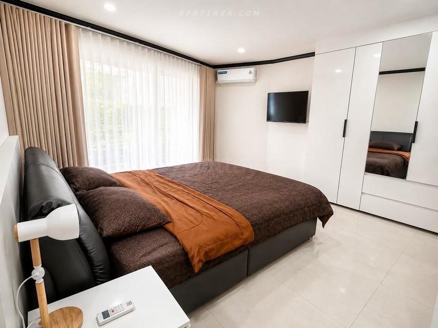 For Rent — 2-Bedroom Condo at Royal Hill Resort, Thappraya RoadSpacious condo for rent at Royal Hill Resort, Building B, located on Thappraya Road. 7
