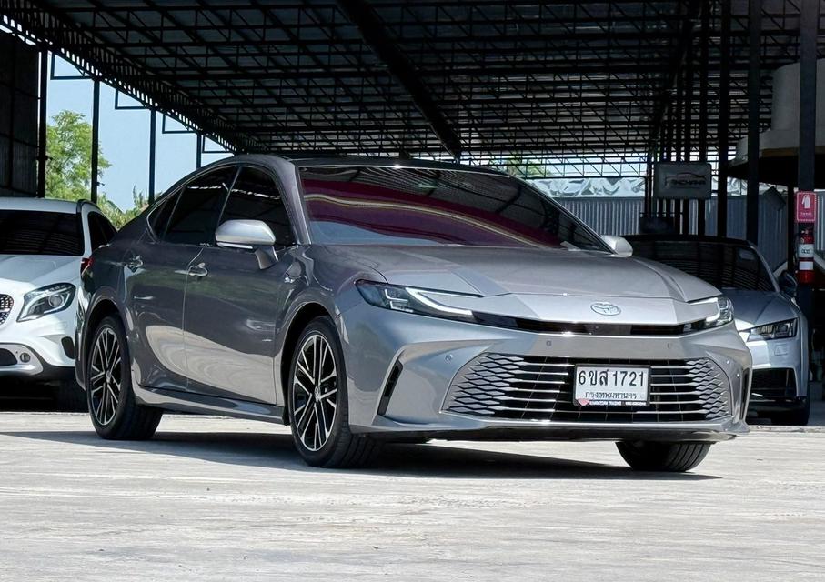 Toyota Camry 2.5Hev Premium ปี25