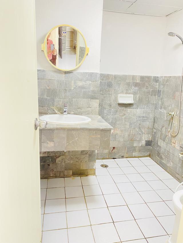 Condo 8