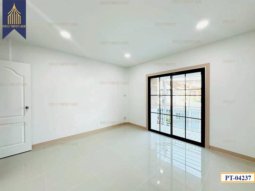 ทาวน์เฮ้าส์นันทิชา 4 พร้อมอยู่ราคาย่อมเยาว์ 14