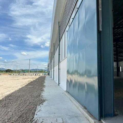 ขายที่ดินพร้อมโกดังเขตอุตสาหกรรมบ้านบึงชลบุรี ที่ดินขนาดใหญ่ 20 ไร่ ผังสีเหลือง พร้อมโรงงาน 2 อาคาร รวมพื้นที่ใช้สอย 5,2 2