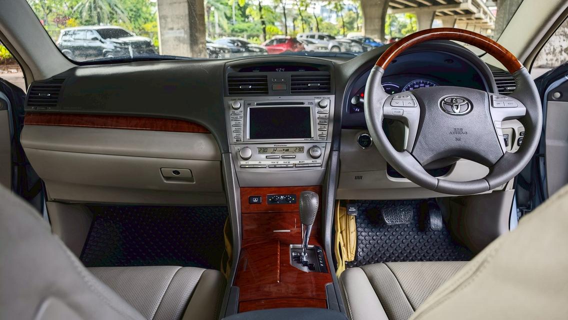 Toyota Camry 2.4 Hybrid DVD AT ปี 2010 เบนซิน-ไฟฟ้า  11