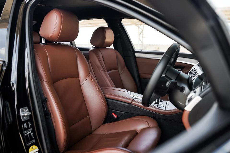 BMW 520d M Sport F10 ปี 2016 รูปที่ 9