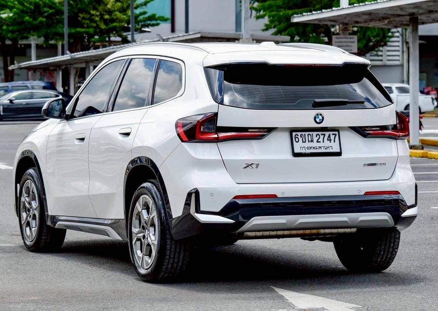 รหัสรถ PR2747 + BMW X1 (U11) sDrive 20I X Line จดทะเบียนปี 2025 วิ่งเพียง 10,000Km