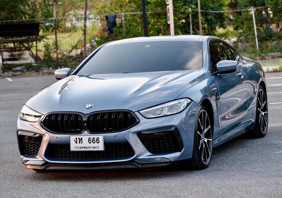 BMW m850i xDrive Coupe G15 2020 สีน้ำเงิน