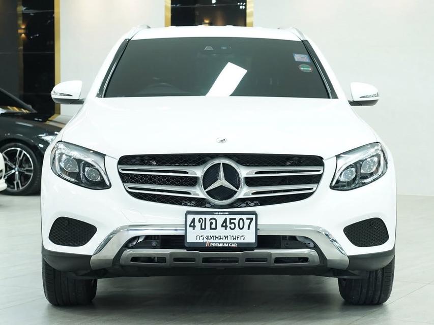Mercedes-Benz GLC250d Off-Road 4MATIC ปี 2019 สีขาว รูปย่อยที่ 2