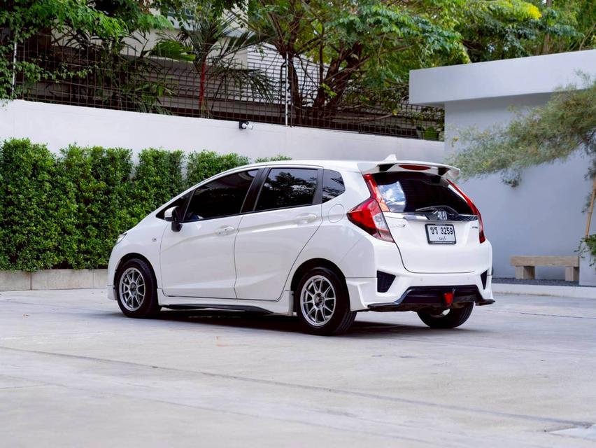 Honda Jazz 1.5V ปีจด 2015 ประกันเครื่องเกียร์3ปี3หมื่นkm 6