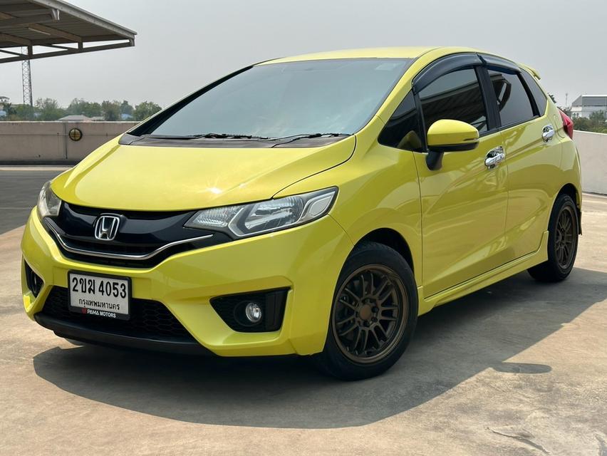 Honda Jazz 1.5sv ปี 2015