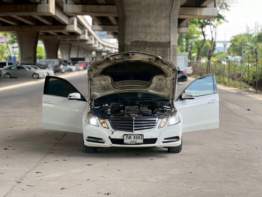 ขายรถ Benz E200 NGT W212 ปี 2013 สีขาว เกียร์ออโต้ 15