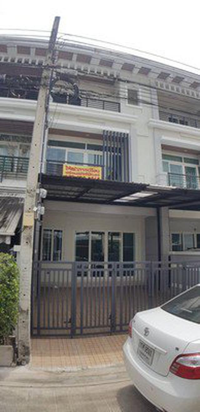 For rent Townhome BaanKlangMuang Srinakarin 24Sqw 6