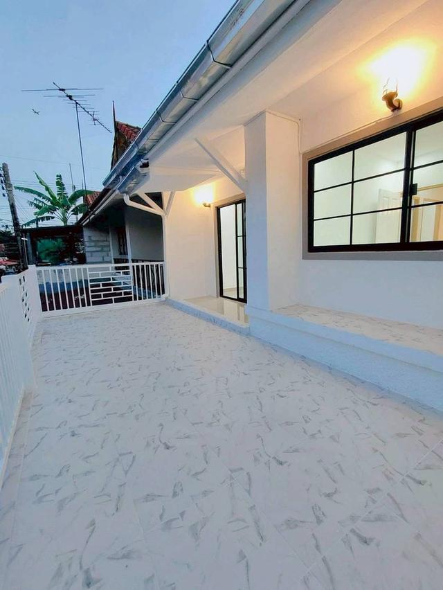 ทาวน์เฮ้าส์ 2 ชั้น รีโนเวทใหม่ พร้อมเข้าอยู่ | หมู่บ้านพฤกษา 9 คลองหลวง 14