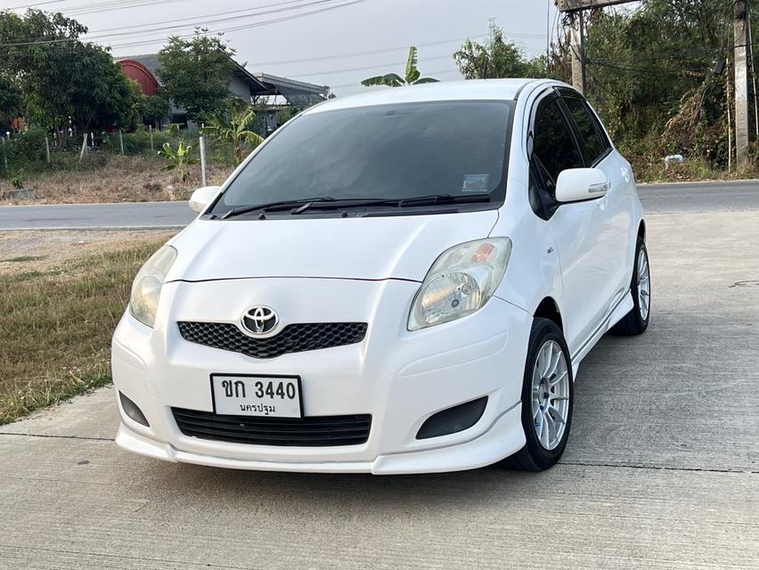 Toyota Yarisรถขับดีพร้อมใช้งาน