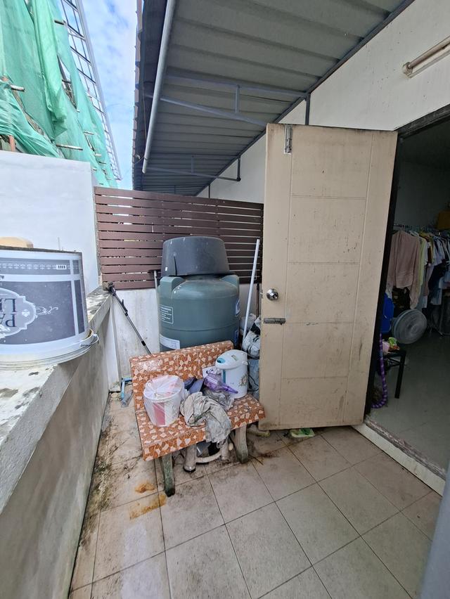 บ้านทาวน์โฮม 2 ชั้น 2 ห้องนอน 2 ห้องน้ำ 9
