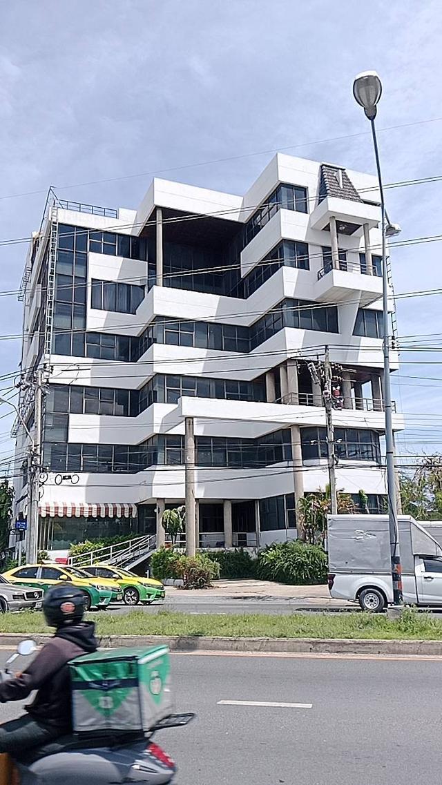 ขายคนสร้างบริษัท ลงทุนอาคารสำนักงานbig office building ทำเลนนทบุรีหรือเสมือนแจ้งวัฒนะ (ติวานนท์-ปากเกร็ด25) ทำเลทองเลยตอนนี้ติดถนนใหญ่ต้องลองมาดูครับ 13