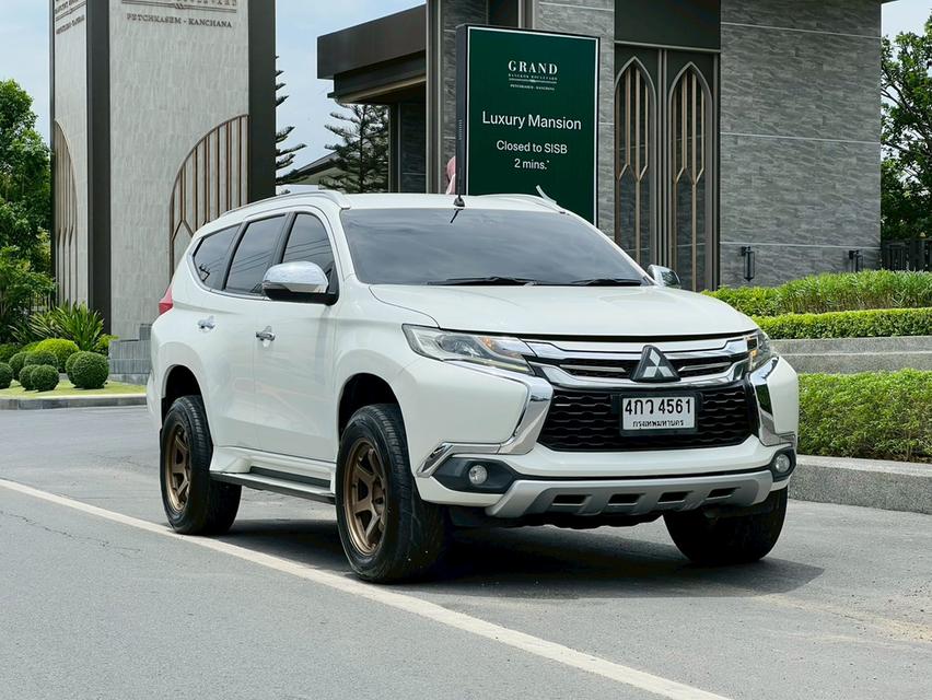 Mitsubishi pajero sport 2.5 gt ปี 16 รถบ้านแท้บอดี้เดิม ไมล์แท้ ขับดีมาก