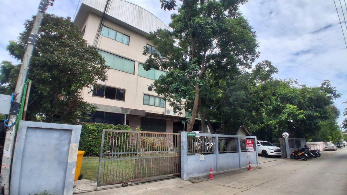 อาคาร 4 ชั้น แบริ่ง 31 บางนา สำนักงาน ออฟฟิศ โรงงาน 4