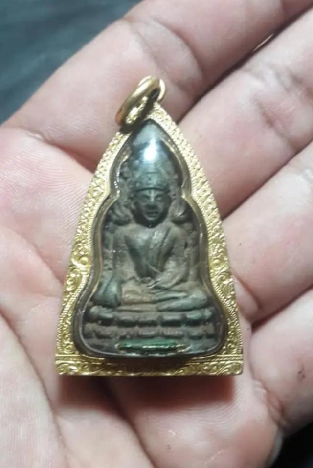 พระเลี่ยมทอง