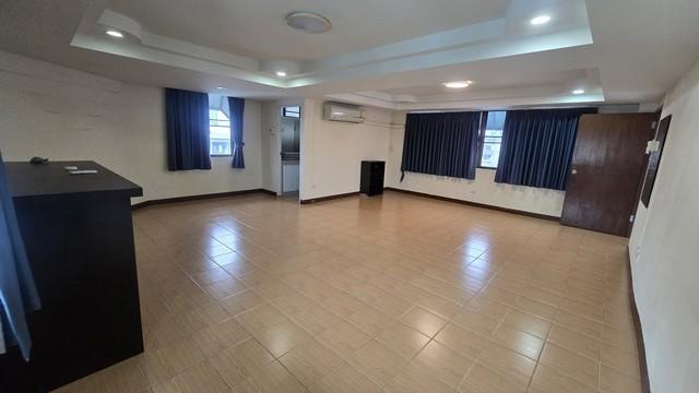 P559 ให้เช่าอาคาร 5 ชั้น ซอยประชาราษฎร์บำเพ็ญ15 ใกล้MRTห้วยขวาง1กิโลเมตร เทวลัยพระพิฆเนศ 11