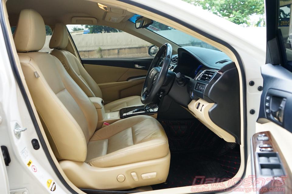TOYOTA CAMRY HYBRID 2.5 HV PREMIUM ( 3888 ) 11