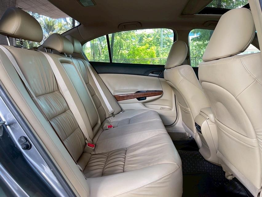 รหัสรถ WMT53 Accord 2.4JP CBU ปี 2012 ไมล์ 203,727 km 11