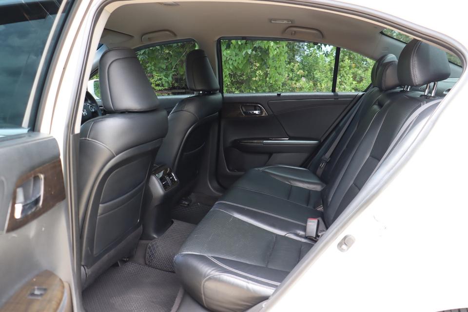 Honda Accord 2.4 EL Navi ปี 2014 รูปที่ 11