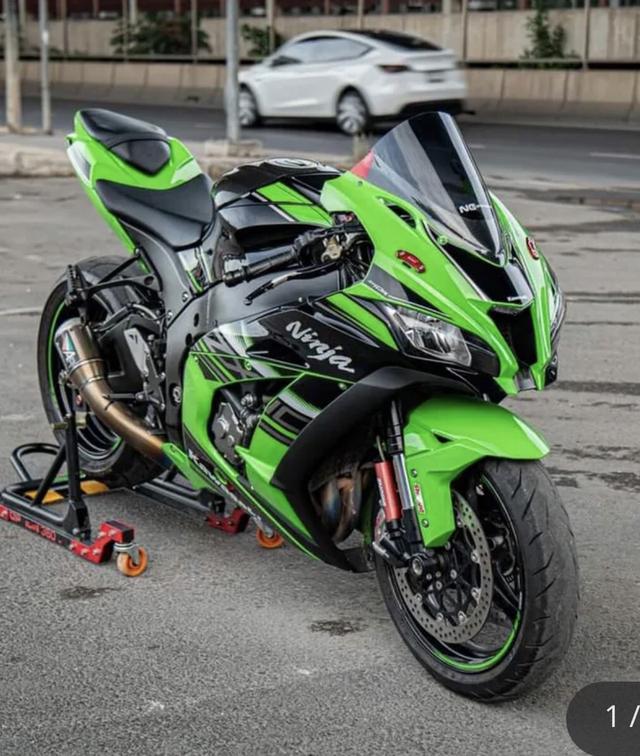 Kawasaki Ninja ZX10R สีเขียว